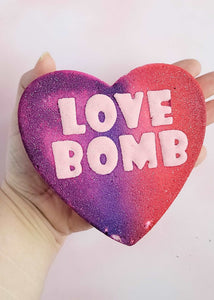 Love Bomb Bathbomb
